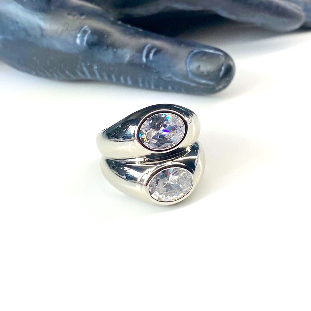 NEW Silver Mirroring Rhinestone Statement Ring - Picture 12 of 12